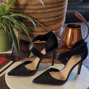 VINCE CAMUTO Black Stiletto Heels